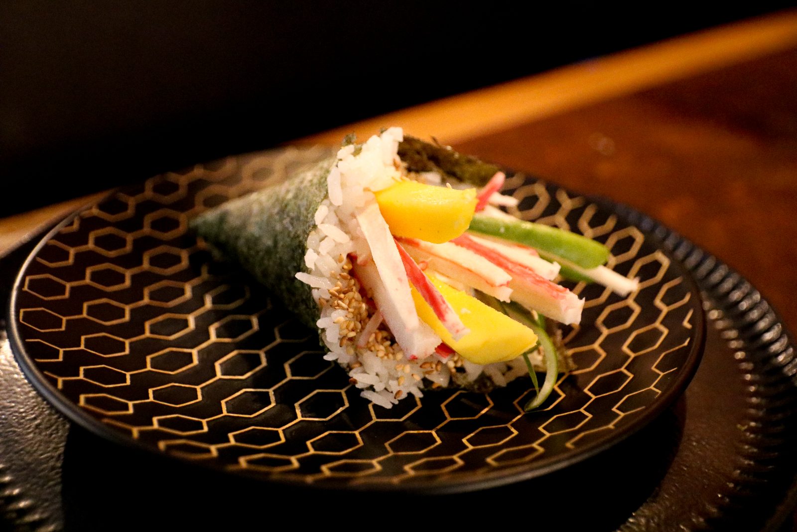 Temaki de kani com manga